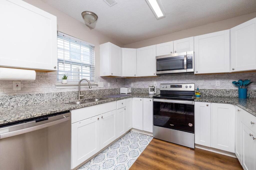 Queen City Family-Friendly Entire House, Charlotte Exterior foto